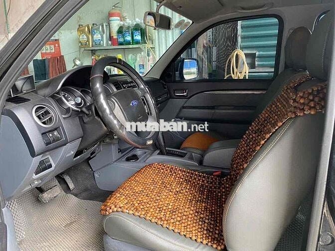 Ford Everest 2.5L sản xuất 2015 siêu cọp