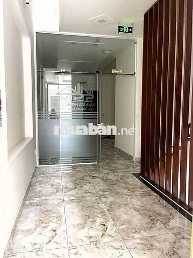 Cho thuê nhà mặt phố Linh Tây 440m2 tiện làm văn phòng, kinh doanh