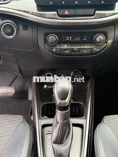 Suzuki XL7 2024 Trắng Hybrid Tự động 7 chỗ