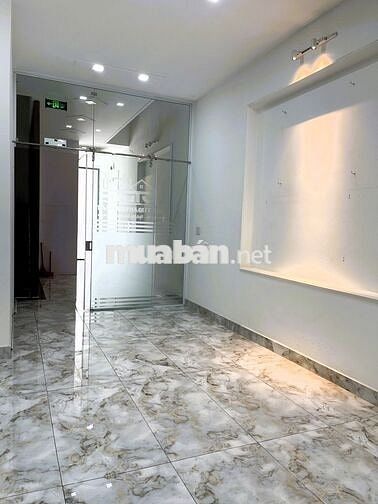 Cho thuê nhà mặt phố Linh Tây 440m2 tiện làm văn phòng, kinh doanh