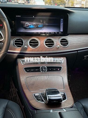 Mercedes-Benz E200 2019 đã up body E300 Trắng