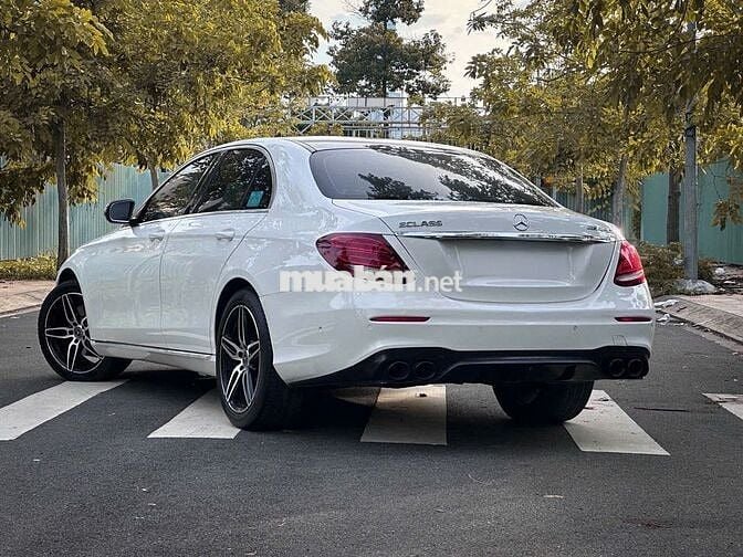 Mercedes-Benz E200 2019 đã up body E300 Trắng