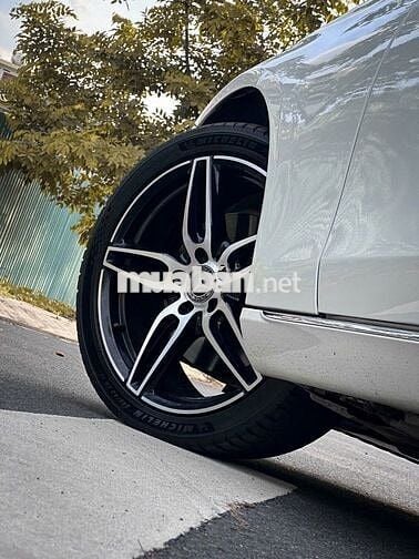 Mercedes-Benz E200 2019 đã up body E300 Trắng