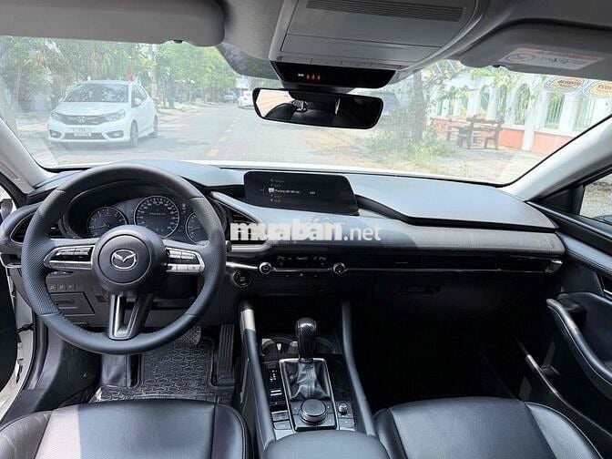 Mazda 3 Luxury 2022 đẹp lướt