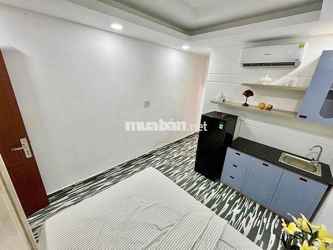 STUDIO CỬA SỔ TRỜI FULL NỘI THẤT RỘNG RÃI NGAY CẦU KHO - Q1
