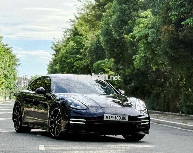 Porsche Panamera Turbo V8 4.8L Twin-Turbo Đen
