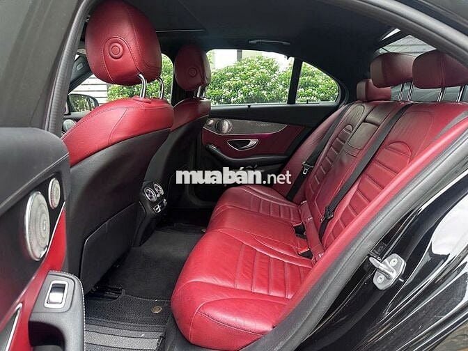 Mercedes-Benz C300 AMG 2016 Đen nội thất đỏ