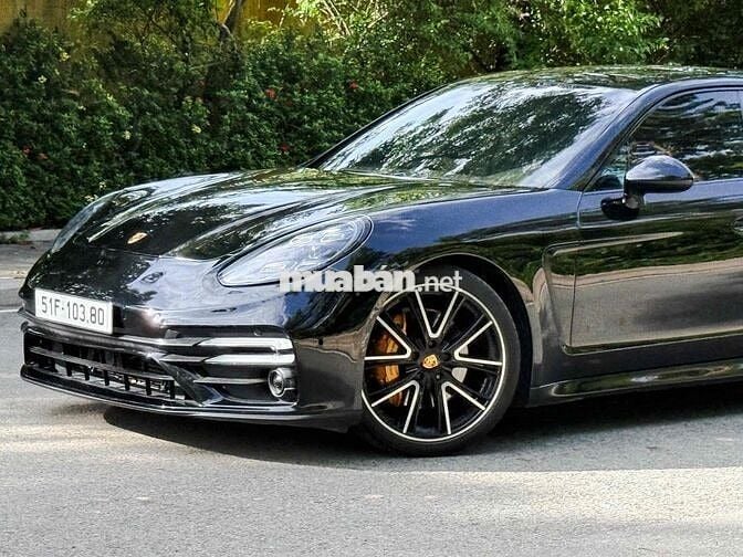 Porsche Panamera Turbo V8 4.8L Twin-Turbo Đen