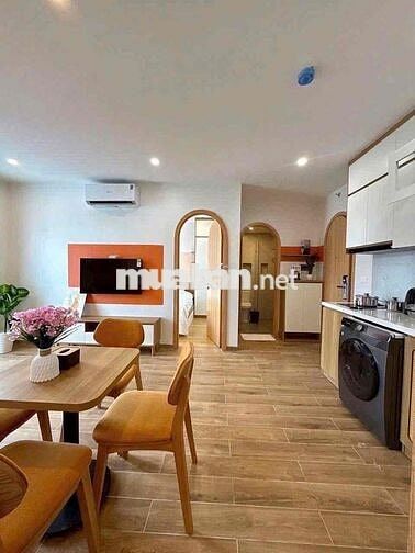 CĂN HỘ 1 PHÒNG NGỦ BAN CÔNG FULL NỘI THẤT TRUNG TÂM QUẬN 1 MỚI XÂY