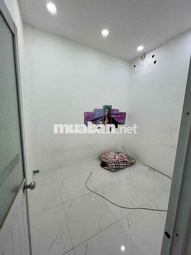 Cho thuê nhà C9 phạm hùng DT 3m6x9 .1 lầu 2 P .2 wc hẻm trước nhà 5m