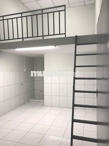 Duplex cửa sổ trời giá rẻ phòng rộng full nt 