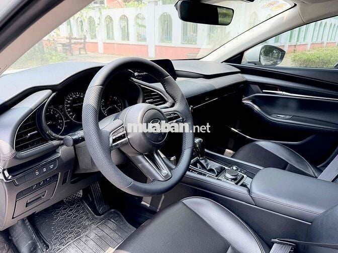 Mazda 3 Luxury 2022 đẹp lướt
