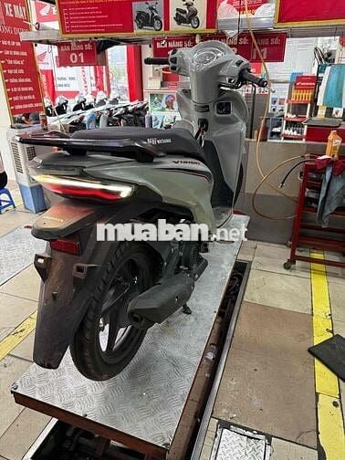 Honda Vision 2024 Xám 1 vạn