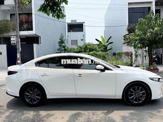 Mazda 3 Luxury 2022 đẹp lướt