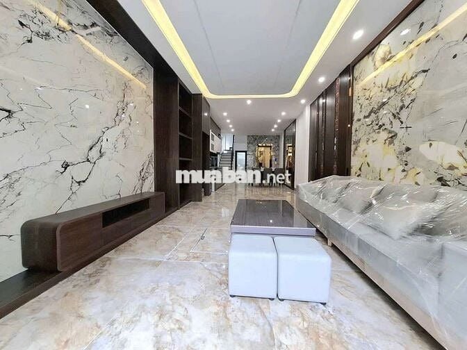 CẦN BÁN NHÀ 5 TẦNG 68M² THANG MÁY 4PN FULL NỘI THẤT PHƯỜNG LONG BIÊN 