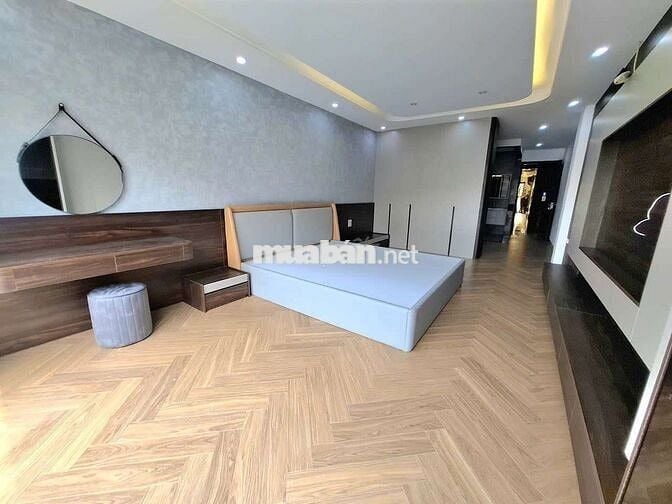 CẦN BÁN NHÀ 5 TẦNG 68M² THANG MÁY 4PN FULL NỘI THẤT PHƯỜNG LONG BIÊN 