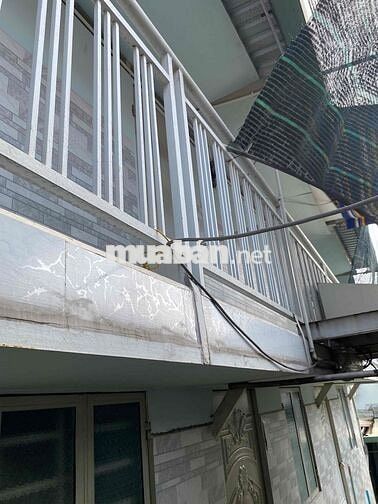 phòng trọ 24 m gác suốt đg bình chiểu p bình chiểu