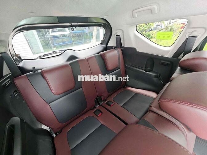 Mitsubishi Xpander Cross AT 2025 1.5L Xám Tự động