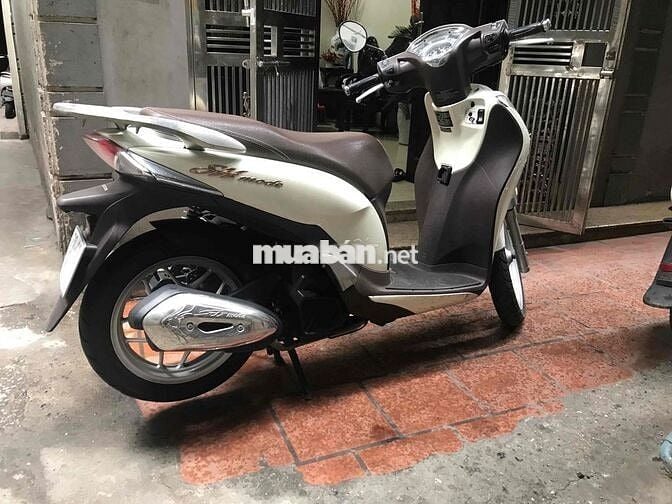 Honda Shmode 2016 Trắng nâu 3 vạn