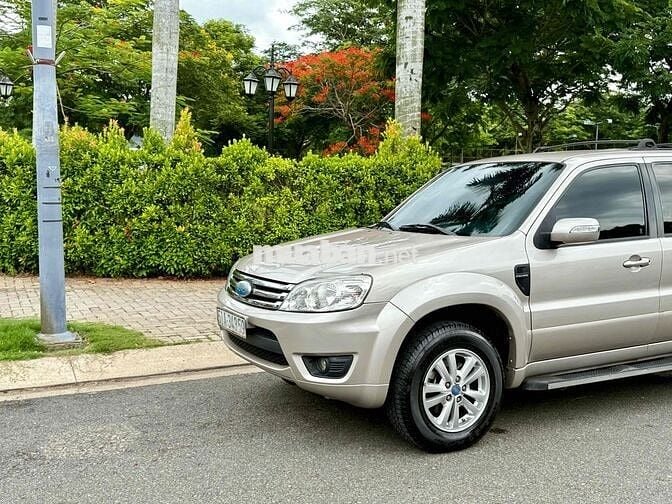 Ford Escape XLS 1 cầu 2009 Vàng cát