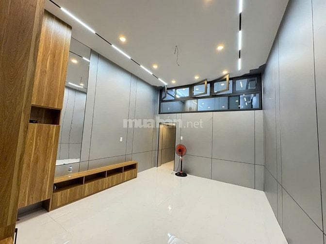 CĂN 1: BÁN NHÀ HẺM 5,3M(XH) VÕ VĂN KIỆT, P.7, Q.6, 4.4TỶ.