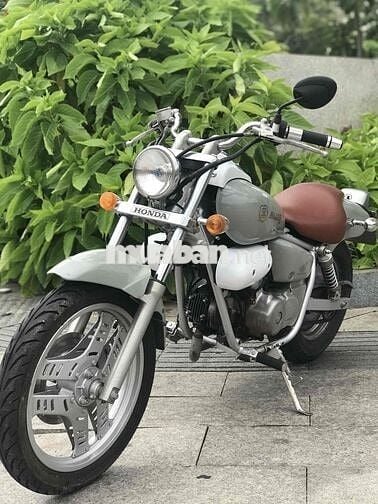 Honda Magna 50cc Xám bạc.