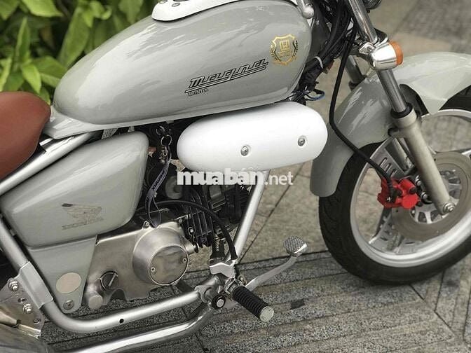 Honda Magna 50cc Xám bạc.