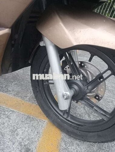 Honda PCX 9chủ ký giấy