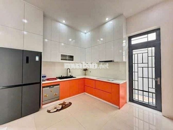 Cho thuê biệt thự sân vườn đường 7m5 Nguyễn Thị Sáu, Hoà Xuân, Đà Nẵng