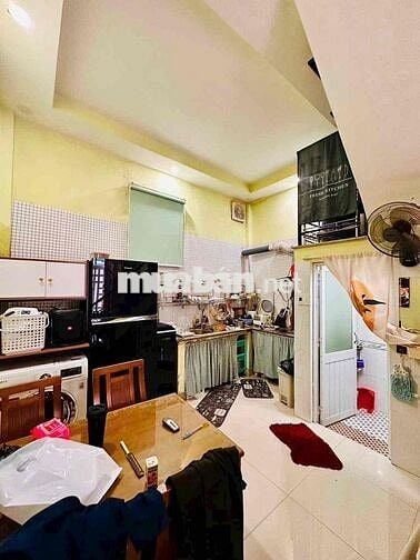 Bán Nhà P10. 4x8. trệt lầu 2 phòng. nhà mới. 2.39 tỷ