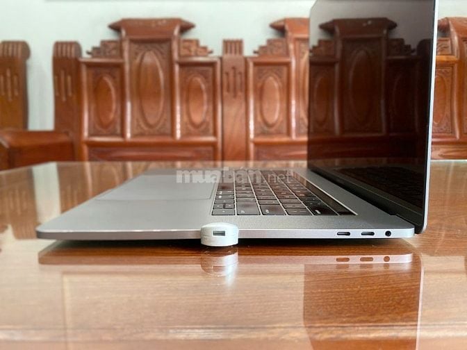 Macbook Pro 2017 I7/16G/256G  