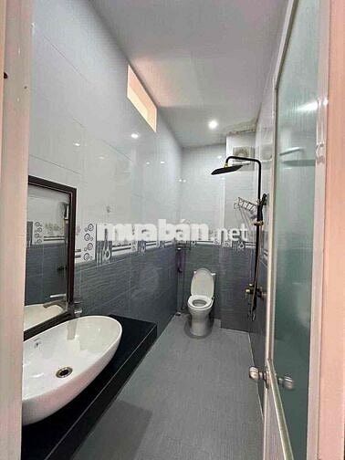 047CHO THUÊ NHÀ 3 TẦNG ĐẦY ĐỦ NỘI THẤT–CÓ SÂN Ô TÔ & KHU VỰC TRỒNG RAU