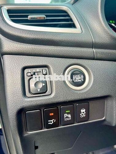 Pajero Sport GLS 2019 2.4L Dầu Xanh Cavansite