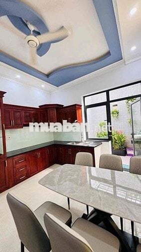 NHÀ HÀ HUY GIÁP NGAY NGÃ 4 GA 3 LẦU GIÁ 11 TRIỆU