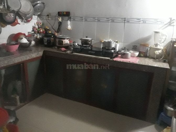 Cần bán nhà mặt tiền thông xe tải 6m 