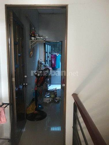 Cần bán nhà mặt tiền thông xe tải 6m 