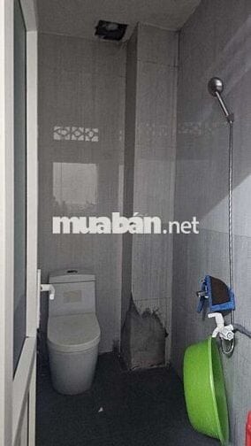 Cho thuê 4x10m Lầu 2pn 6tr Sát Chợ 1A