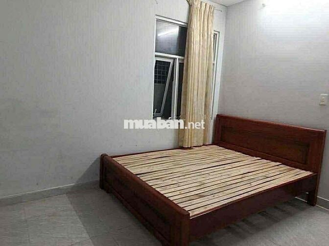 nhà mặt tiền đường nguyễn kim ,có gác đúc , 2pn.