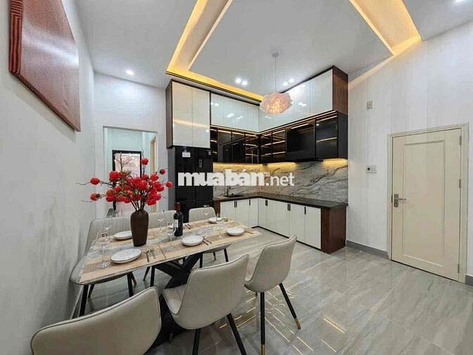 046 CHO THUÊ NHÀ 2 TẦNG 4PN RỘNG RÃI 130M²