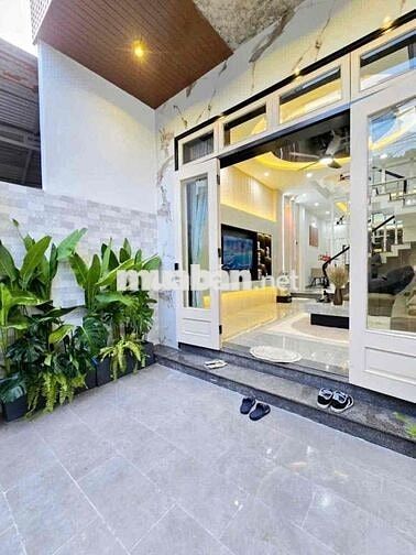 046 CHO THUÊ NHÀ 2 TẦNG 4PN RỘNG RÃI 130M²