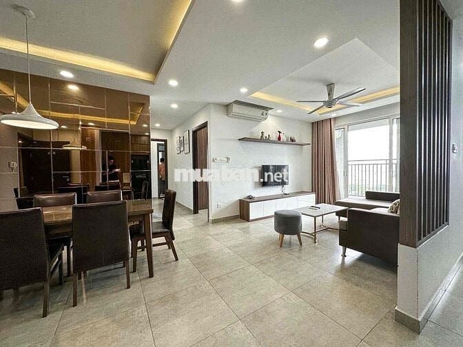 Cho thuê căn hộ 3PN2WC ngay trung tâm Quận 7