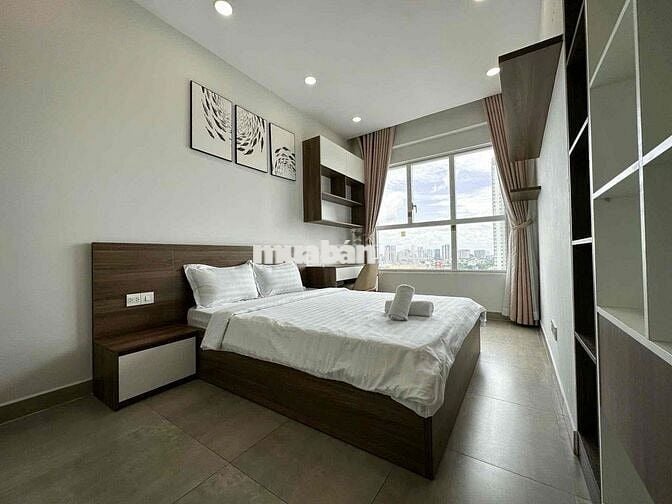 Cho thuê căn hộ 3PN2WC ngay trung tâm Quận 7