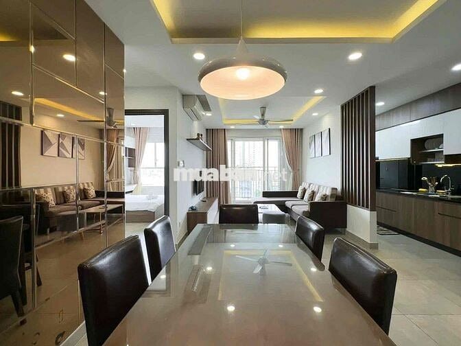 Cho thuê căn hộ 3PN2WC ngay trung tâm Quận 7
