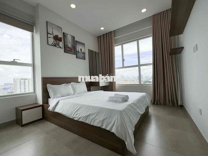 Cho thuê căn hộ 3PN2WC ngay trung tâm Quận 7