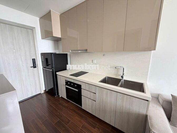 siêu rẻ!!  căn studio, 32m, 2 tỷ 1,khu sola park- vinhomes smartcity