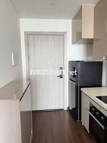 siêu rẻ!!  căn studio, 32m, 2 tỷ 1,khu sola park- vinhomes smartcity