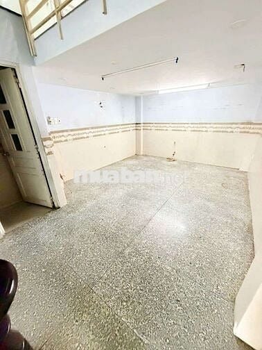 Nhà nguyên căn Kênh Tân Hóa (5pn,6wc). Dtsd 240m2