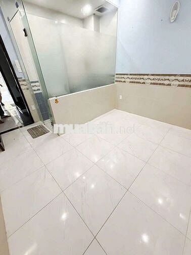 Nhà nguyên căn Kênh Tân Hóa (5pn,6wc). Dtsd 240m2