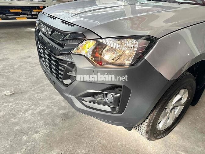 Isuzu D-Max 2 cầu số sàn UTZ 2026