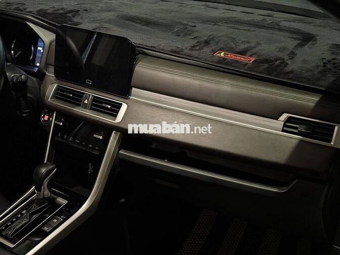 Mitsubishi Xpander Premium 2024 số tự động